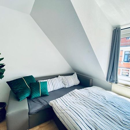 * 2Br Flat Near Karl-Heine-Kanal Leipzig Luaran gambar
